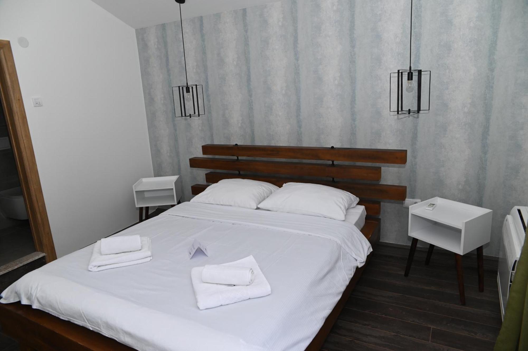 Apartmani Drijen Ravno エクステリア 写真